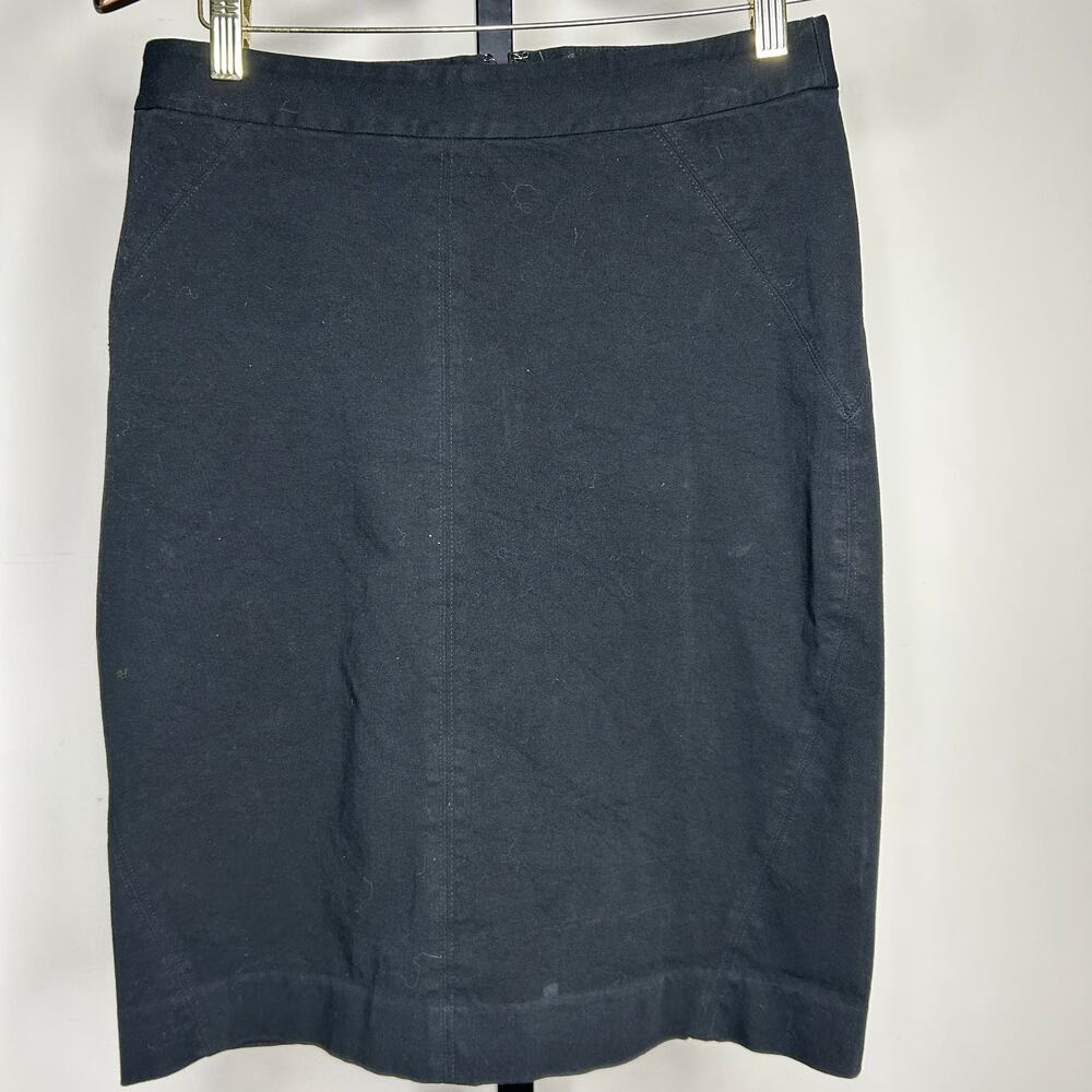 Ann Taylor pencil Skirt-size‎ 4- black knee length